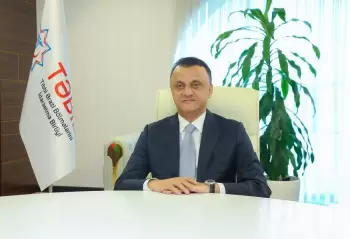 Vüqar Qurbanovu vəzifəsindən onlar azad etdi