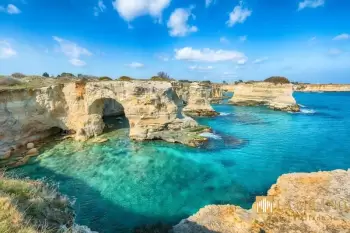 Cənubi İtaliyada pis hava “Sevgililər tağı”nı dağıdıb