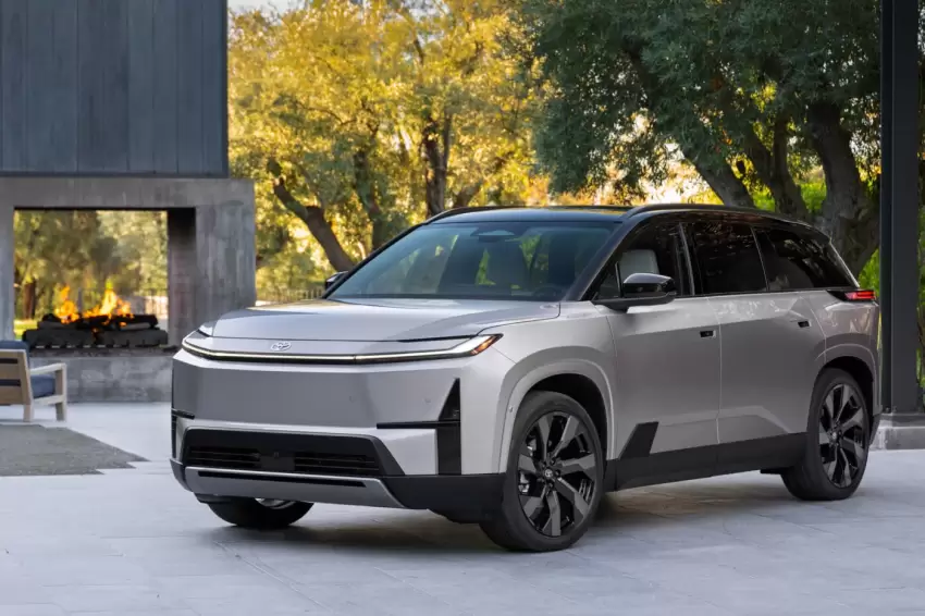 "Toyota" "Highlander"i tam elektrik avtomobilinə çevirdi