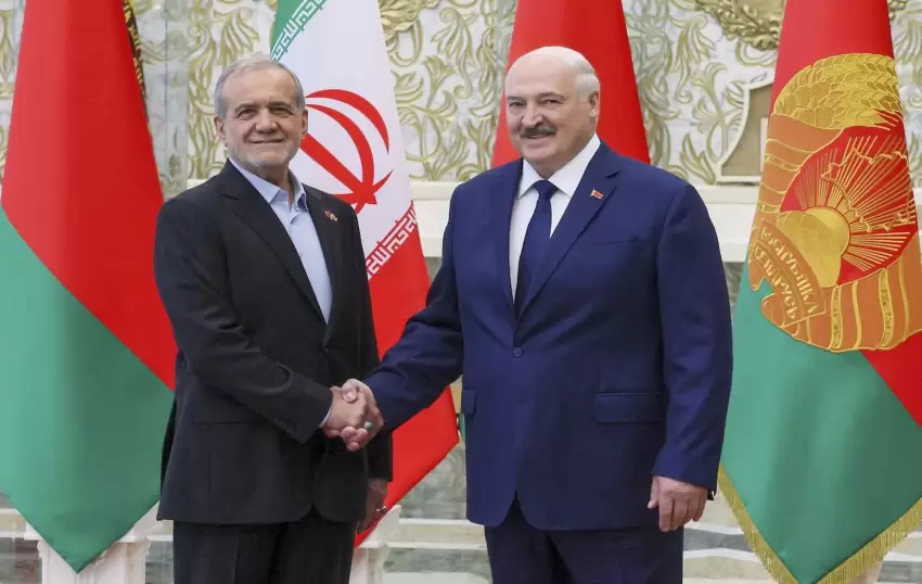 Aleksandr Lukaşenko Məsud Pezeşkiana başsağlığı verib