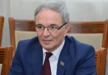 “Xalq qəzeti”nin Baş redaktorunun avtomobili qəzaya düşüb - FOTO