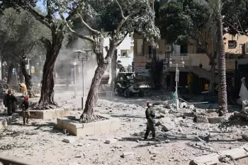 SEPAH hərbi-dəniz qüvvələri Bəhreindəki ABŞ hərbi-dəniz bazasına iki dalğa zərbə endirib