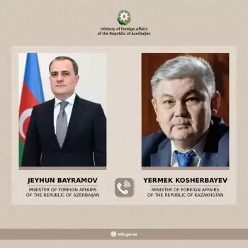 Ceyhun Bayramov qazaxıstanlı həmkarı ilə regiond baş verənləri müzakirə edib