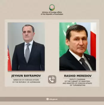 Ceyhun Bayramov türkmənistanlı həmkarı ilə telefonla danışıb