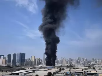 İran Küveytdə neft emalı zavoduna raket zərbəsi endirib