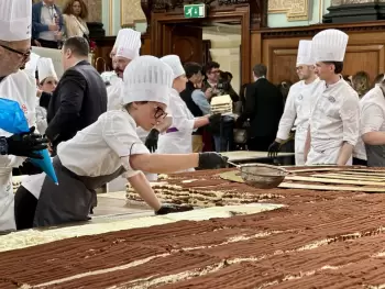 Londonda 440 metrlik tiramisu hazırlanıb