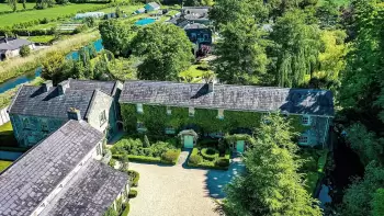 Bütöv bir kənd 40 milyon manata satışa çıxarılıb