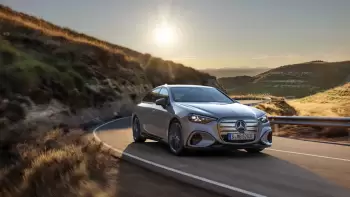 "Mercedes-Benz C-Class" modelində radikal dəyişiklik: universal versiya ləğv oluna bilər