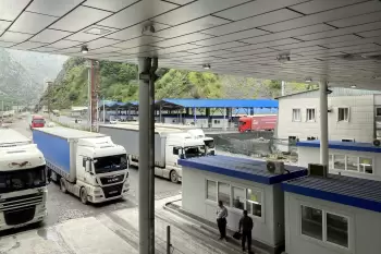 Gürcüstan tranzit TIR-lardan 14,4 milyon dollar gəlir əldə edib