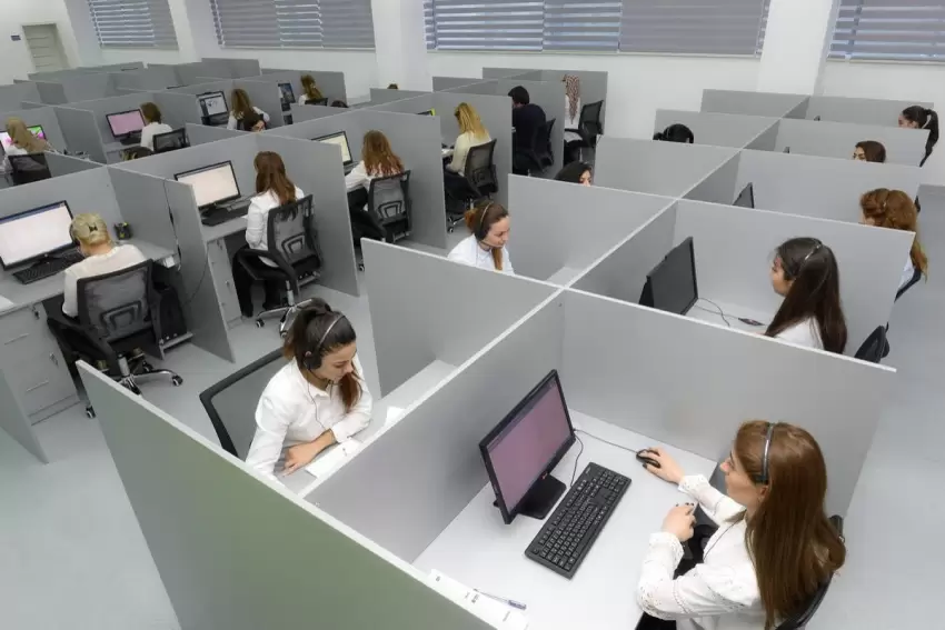 “AzInTelecom" və "Azercell”in çağrı mərkəzləri birləşdirilib