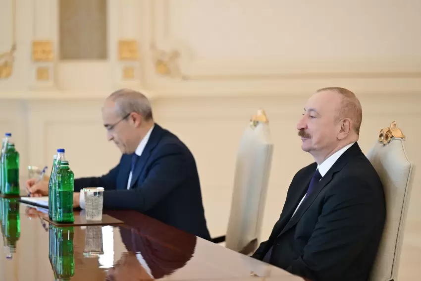 Prezident İlham Əliyev İslam İnkişaf Bankı Qrupunun sədrinin başçılıq etdiyi nümayəndə heyətini qəbul edib