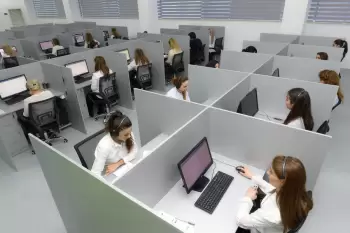 “AzInTelecom" və "Azercell”in çağrı mərkəzləri birləşdirilib