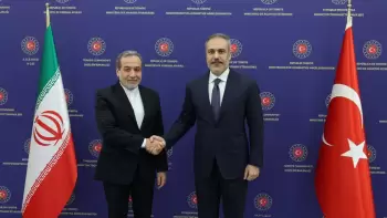 Hakan Fidan iranlı həmkarı ilə telefonda danışıb
