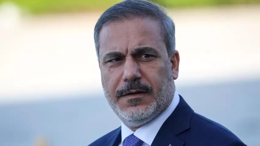 Fidan: "Hörmüz boğazı tamamilə gəmiçiliyə açıq olmalıdır"