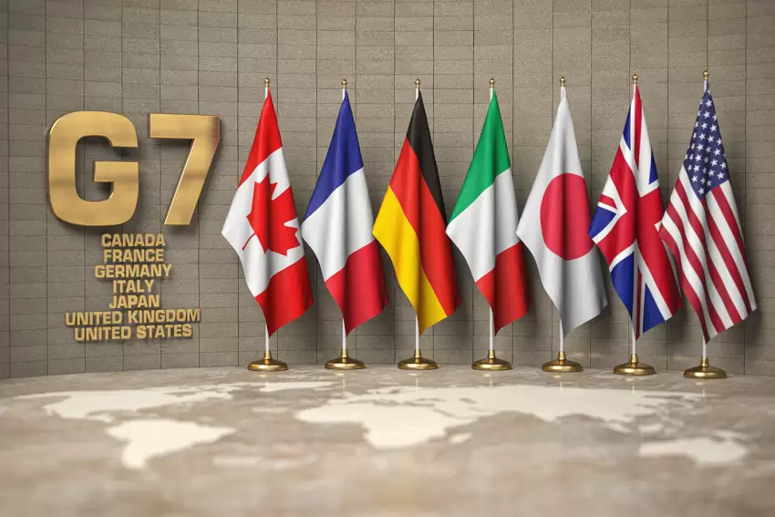 "Bloomberg": G7-də İran və Hörmüz boğazı ilə bağlı vahid mövqe yoxdur