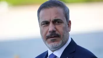 Fidan: "Hörmüz boğazı tamamilə gəmiçiliyə açıq olmalıdır"