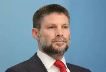 Fransa İsrailin maliyyə naziri Betsalel Smotriçin ölkəyə girişini qadağan edib