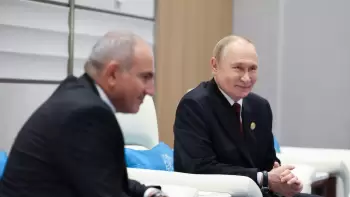 Putin Paşinyanı doğum günü münasibətilə təbrik edib