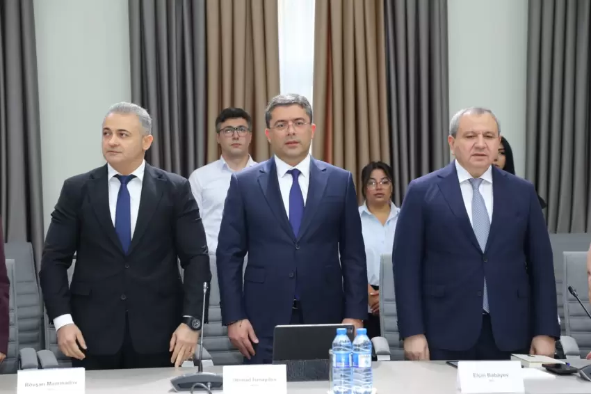 “Azərsun Holdinq”in dəstəyi ilə “Mediada Azərbaycan dili” kitabı nəşr olunub