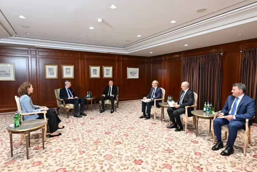 Prezident İlham Əliyev Almaniya İqtisadiyyatının Şərq Komitəsinin sədri Mixael Harms ilə görüşüb