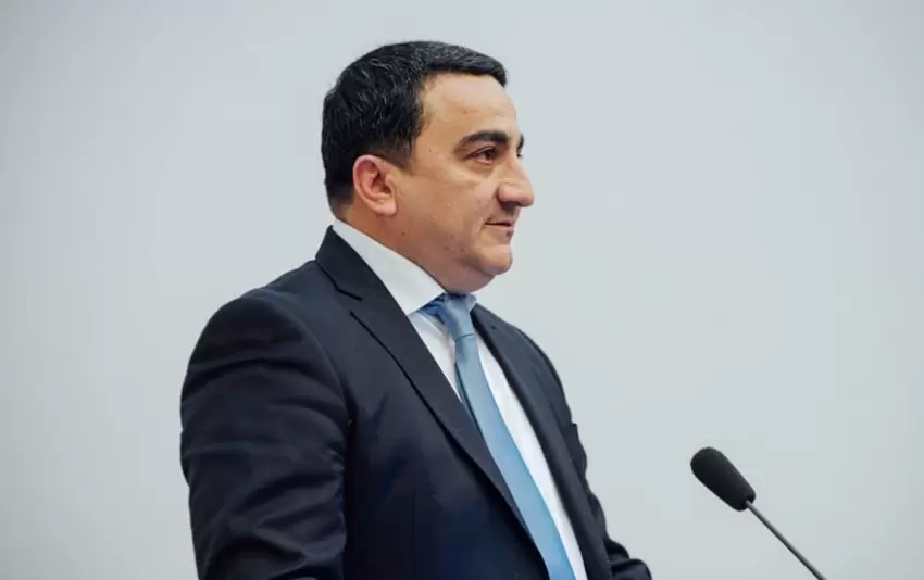 Xırdalan bələdiyyəsinin sabiq sədri 6 ilə - Yarım milyondan çox yeyinti edib