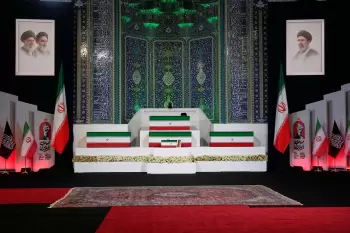 İranın ali dini liderinin tabutu İraqa aparılıb