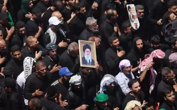 İraqın 10 vilayətində Xameneinin vida mərasimləri ilə əlaqədar dövlət müəssisələrinin fəaliyyəti dayandırılıb