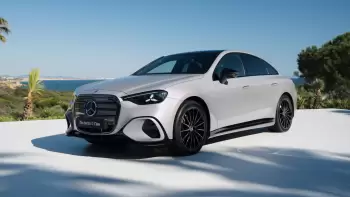 "Mercedes" yeni "C-Class Electric" modelini təqdim etdi