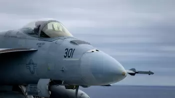 ABŞ Hörmüz boğazında gəmiçiliyin təhlükəsizliyini qorumaq üçün İranda 90-a yaxın hərbi hədəfə zərbə endirdiyini açıqlayıb