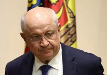 Moldovanın Baş naziri Aleksandr Muntyanu istefa verdiyini açıqlayıb