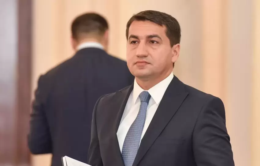 Hikmət Hacıyev: "Ermənistan Konstitusiyasından ərazi iddialarının çıxarılması sülh sazişinin imzalanmasına maneələri aradan qaldıracaq"