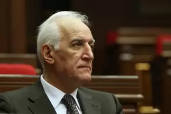 Ermənistanda 9 nazir yenidən vəzifəsinə təyin edilib