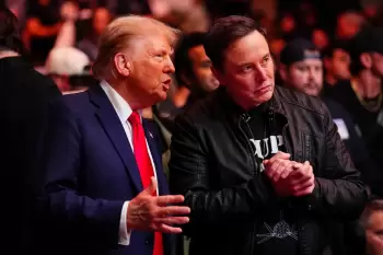 Tramp "SpaceX"a 50 min dollara qədər sərmayə qoyub