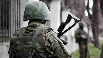 Krımda qadın rusiyalı hərbçini partladıb