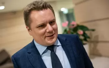 Azərbaycanın beynəlxalq axtrışa verdiyi nazir müşaviri istefa verdi