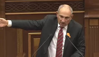 Nikol Paşinyan: "Rusiya hərbi bazasının Ermənistanda qalması bizim üçün həyati əhəmiyyət daşımır"
