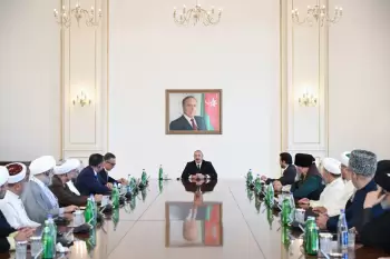 Prezident İlham Əliyev Bakıda keçirilən beynəlxalq konfransların iştirakçılarını qəbul edib