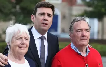 Böyük Britaniyanın baş nazirinin atası vəfat edib