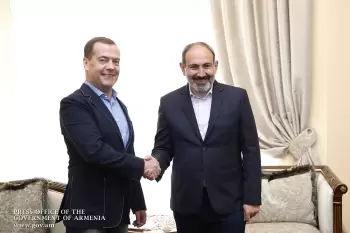  Paşinyanın Medvedevə cavab verdi: "Mən də deyirəm ki, Ermənistan yeni Rusiyaya çevrilməsin"