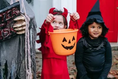 Halloween zamanı uşaqların təhlükəsizliyi: mütəxəssis hansı tövsiyələri verir