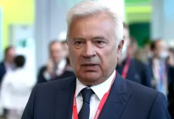 Tramp Vahid Ələkbərovun şirkətinə əlavə 1 ay vaxt verdi